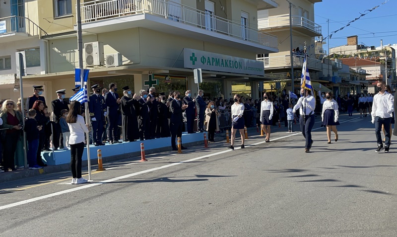 Μεσσήνη: Με την καθιερωμένη μαθητική παρέλαση  εορτάστηκε η επέτειος της 28ης Οκτωβρίου