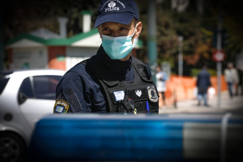 Εντείνονται οι έλεγχοι  της Αστυνομίας για τα μέτρα covid