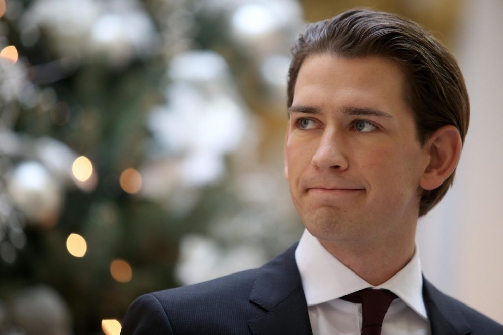 Κουρτς: Ανακοίνωσε την απόσυρσή του από την πολιτική σκηνή της Αυστρίας