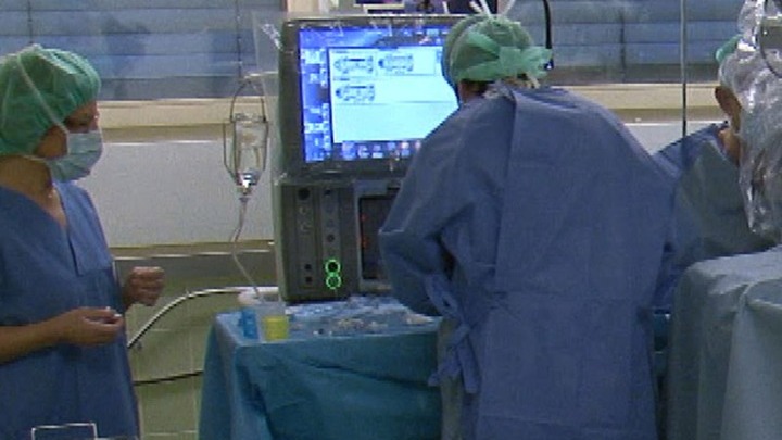 Η πρώτη στον κόσμο μεταμόσχευση καρδιάς γενετικά τροποποιημένου χοίρου σε 57χρονο Αμερικανό