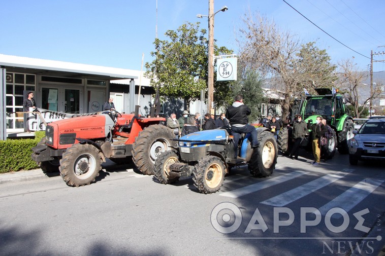 Βγήκαν στους δρόμους  οι αγρότες της Μεσσηνίας