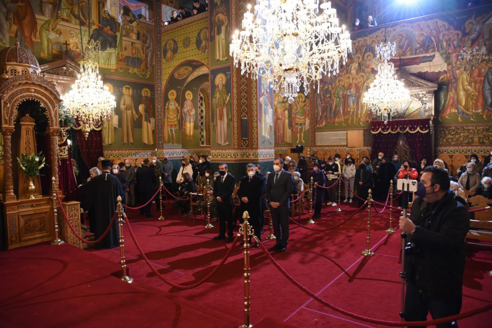 Ζωντανά η θεία λειτουργία από το Ναό της Υπαπαντής