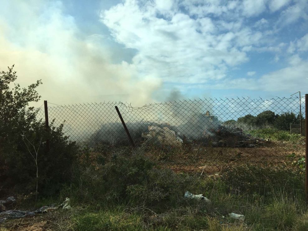 Παναγιώτης Κατσίβελας: «Συντελούμενο έγκλημα» η φωτιά σύμμεικτων απορριμμάτων στους Γαργαλιάνους