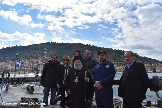 Επίσκεψη του Μητροπολίτη Μάνης στο πολεμικό πλοίο «ΝΑΥΜΑΧΟΣ»