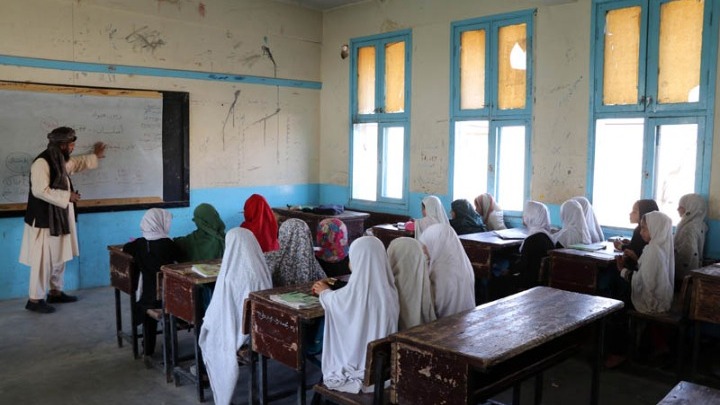 Αφγανιστάν: Οι Ταλιμπάν ανακοίνωσαν το κλείσιμο των γυμνασίων και των λυκείων θηλέων
