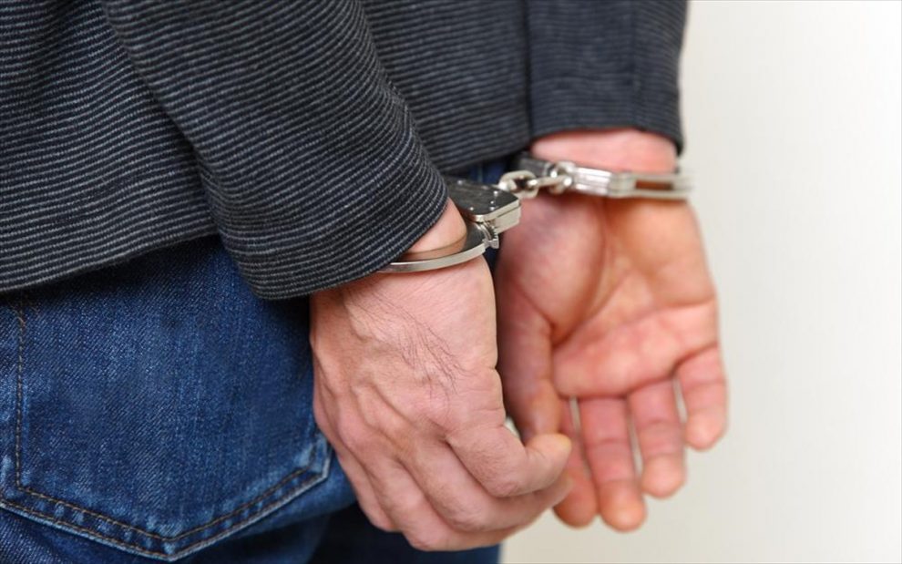 Συνελήφθη  62χρονος με χασίς
