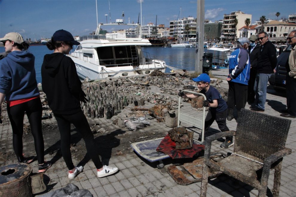 Διήμερος υποβρύχιος καθαρισμός του λιμανιού της Καλαμάτας