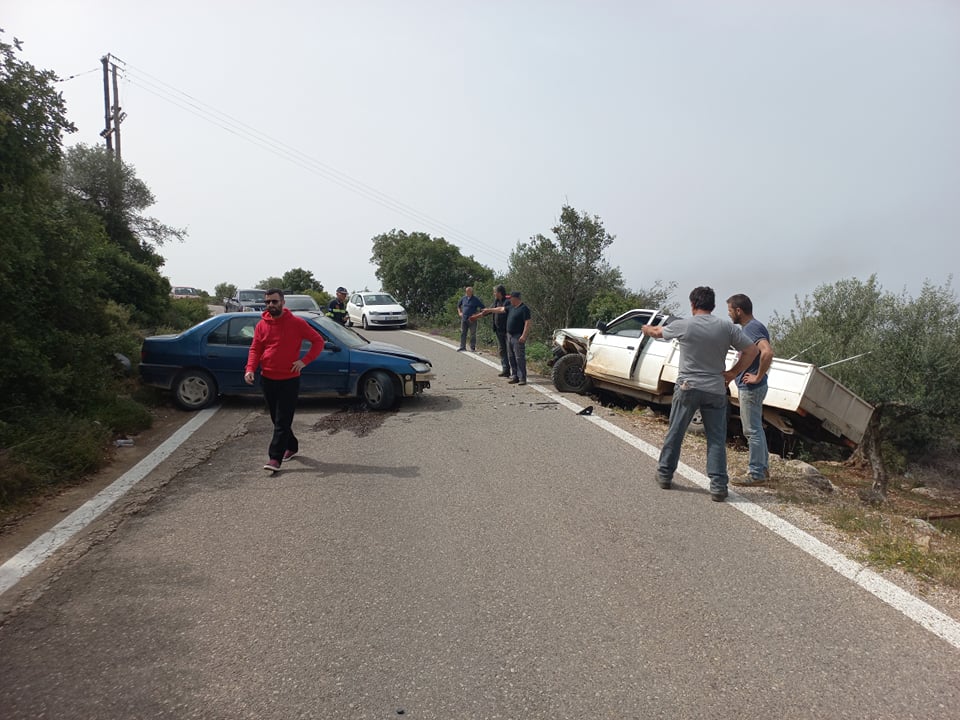 Φιλιατρά: Τραυματισμός τριών μετά από σύγκρουση οχημάτων