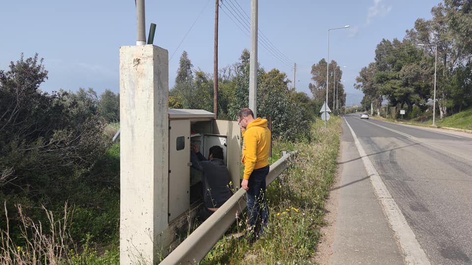 Ανταπόκριση Καπέλιου  για επισκευή φωτισμού στις εισόδους της Κυπαρισσίας