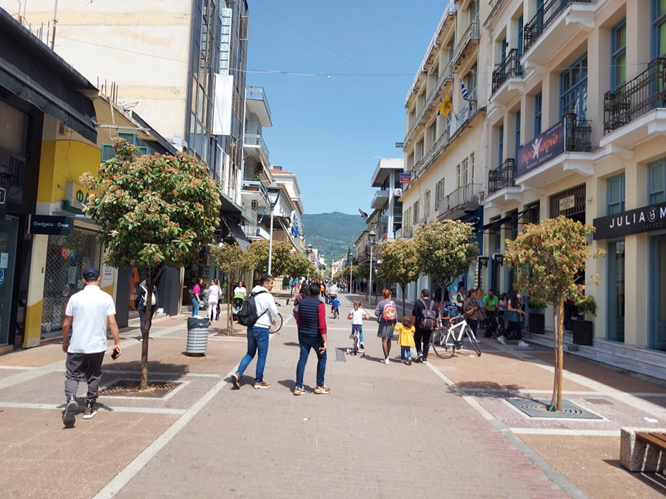 Πασχαλινό ωράριο: Πώς θα λειτουργήσουν τα καταστήματα της Καλαμάτας από αύριο