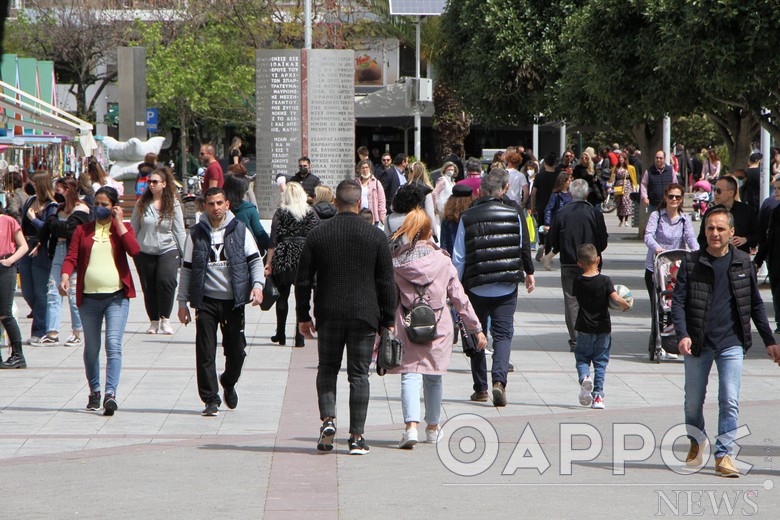 Πάσχα στην Καλαμάτα και δεν έπεφτε καρφίτσα