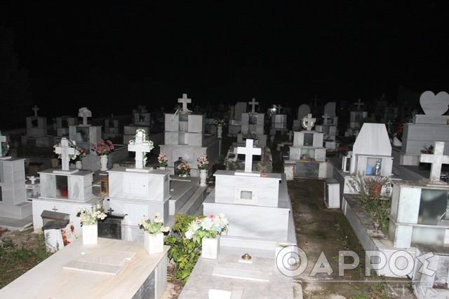Ανήλικοι βεβήλωσαν 50 τάφους στα Εξαμίλια