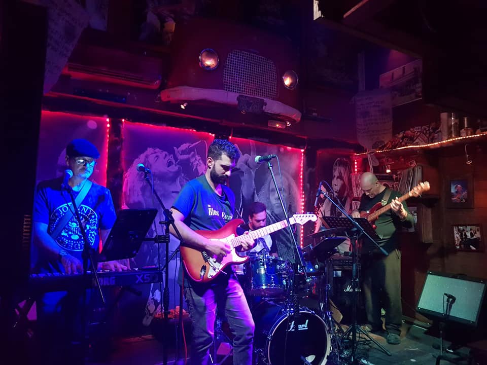 Εμφάνιση των Blues Escape σήμερα στο Rodanthos Rock Bar