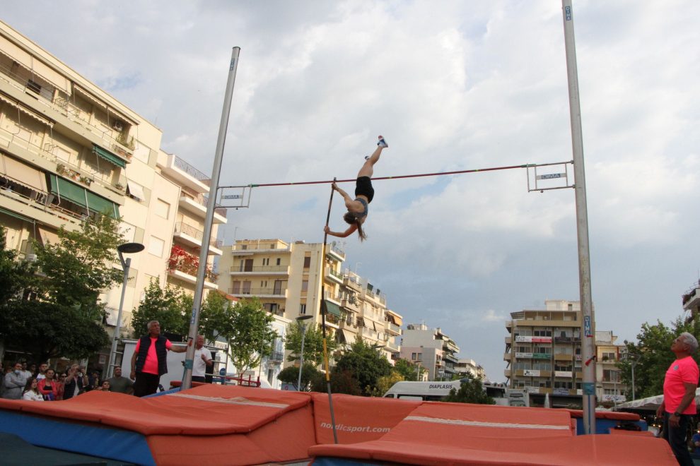 Street Pole Vault Καλαμάτας: Εντυπωσίασε και ξεπέρασε τον πήχη των προσδοκιών