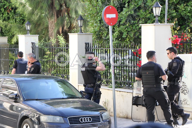 Ελεύθερος με περιοριστικούς όρους μετά το «ντου» στην ΤτΕ