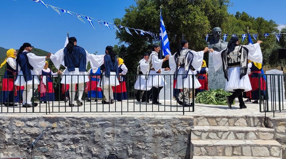 Τρισάγιο για όσους έπεσαν  ηρωικά μαχόμενοι στο Μανιάκι