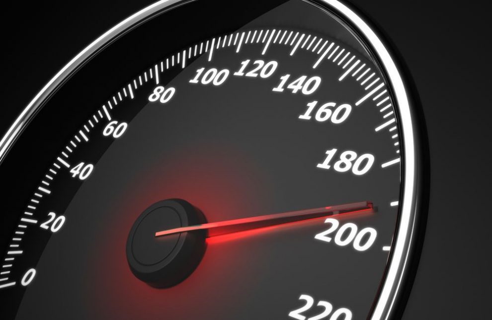 Η υπερβολική ταχύτητα βασική παράβαση κάθε μήνα στην Περιφέρεια Πελοποννήσου