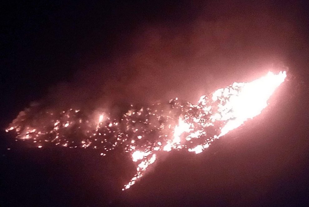 Αλιμάκι : Νέα φωτιά από χθες στον παράνομο σκουπιδότοπο του δήμου Τριφυλίας