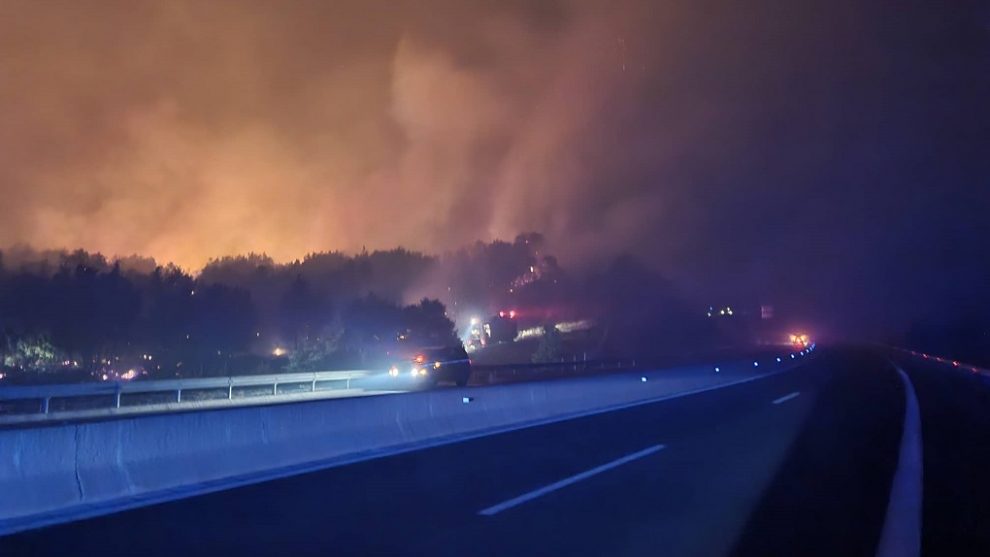 Φωτιά στη Μεγαλόπολη: Παραμένει κλειστό το Λεύκτρο -Σπάρτη