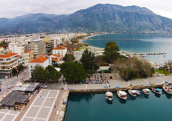 Επέκταση χώρου χωρίς αντάλλαγμα μπορούν να ζητήσουν οι επαγγελματίες στο λιμάνι