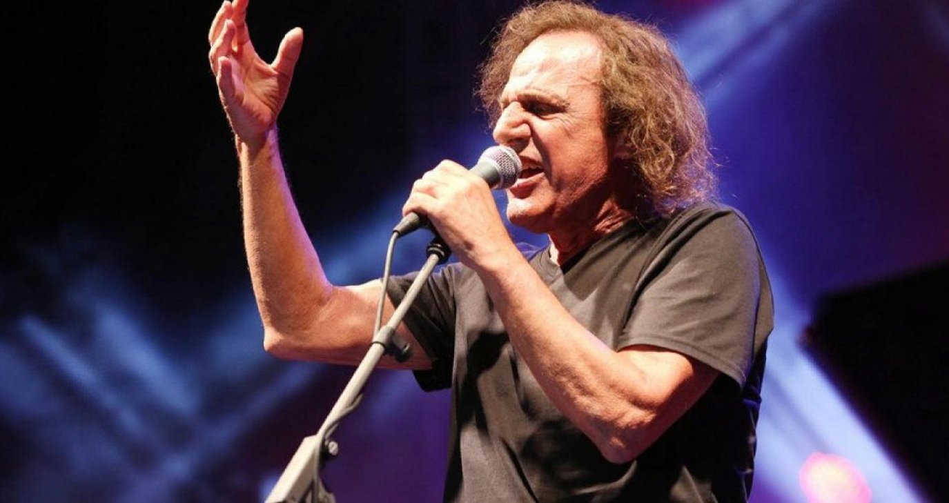 Με B. Παπακωνσταντίνου και αφιέρωμα σε Μητροπάνο το Φεστιβάλ ΚΝΕ – ΟΔΗΓΗΤΗ στην Καλαμάτα