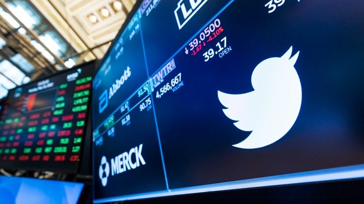 Η Twitter απορρίπτει τους ισχυρισμούς του Μασκ ότι εξαπατήθηκε