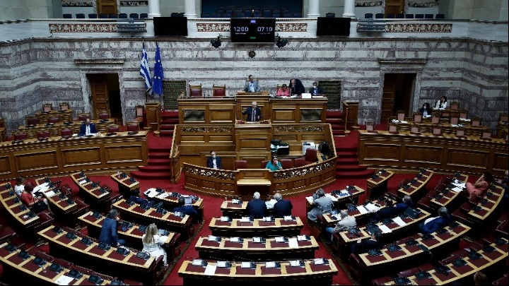 Παρών θα ψηφίσει η ΝΔ για εξεταστική επιτροπή στην υπόθεση Ανδρουλάκη – Ζητά επέκταση της διερεύνησης και στο παρελθόν