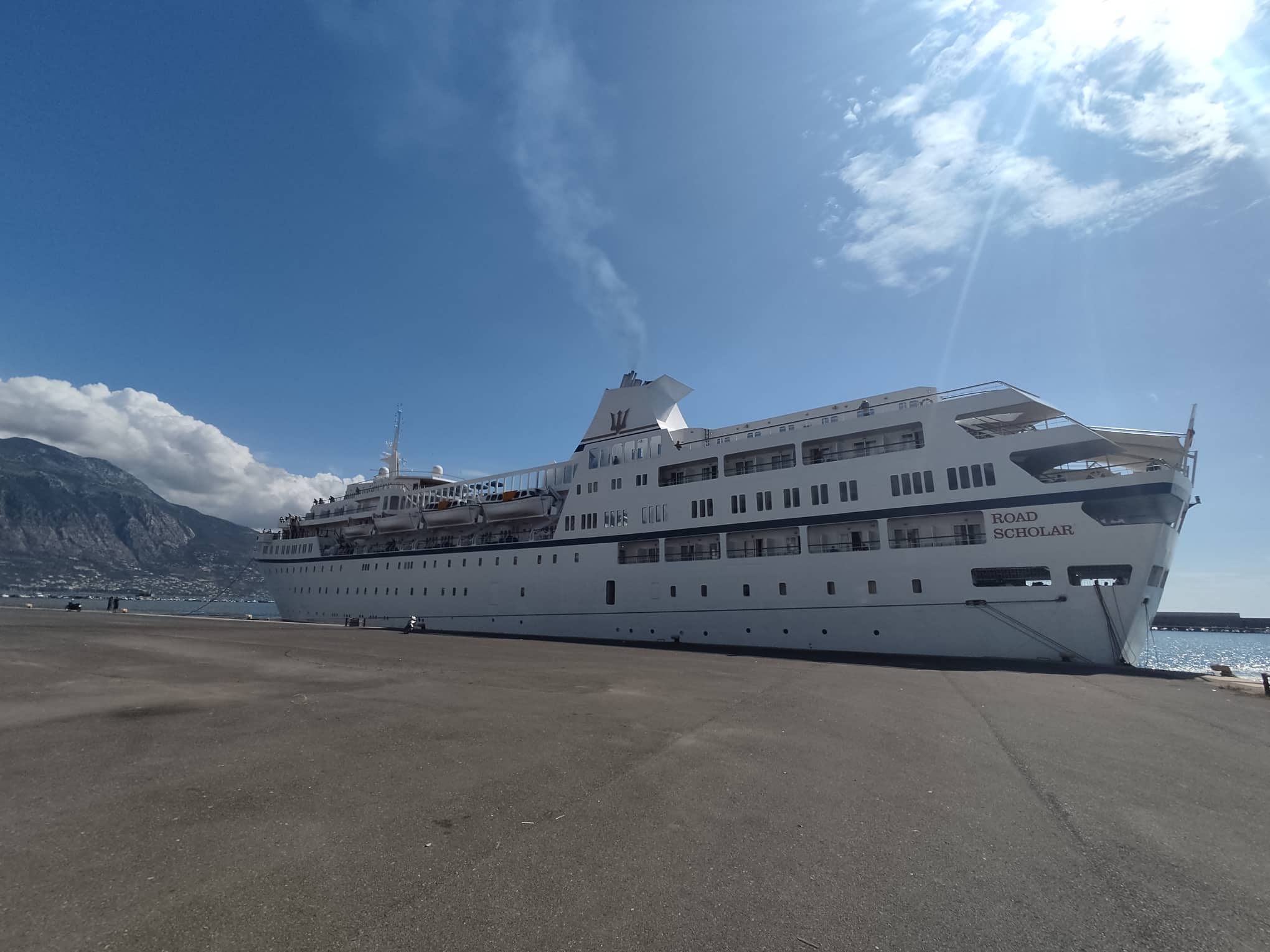 Το κρουαζιερόπλοιο «Aegean  Odyssey» στην Καλαμάτα