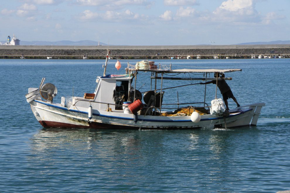 Λιμάνι Καλαμάτας: Τα «θολά νερά» της ακρίβειας φέρνουν σε δυσμενή θέση τους ψαράδες της περιοχής