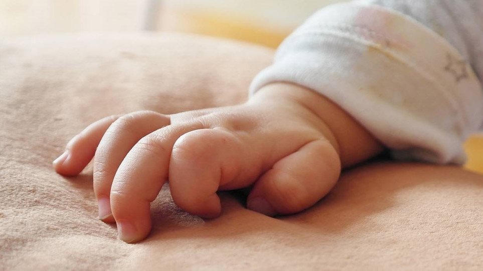 Μεσσηνία: Σύλληψη πατέρα  για κακοποίηση στο 4 μηνών μωρό του