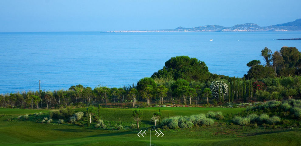 Διπλή πρωτιά για τα ξενοδοχεία της Costa Navarino