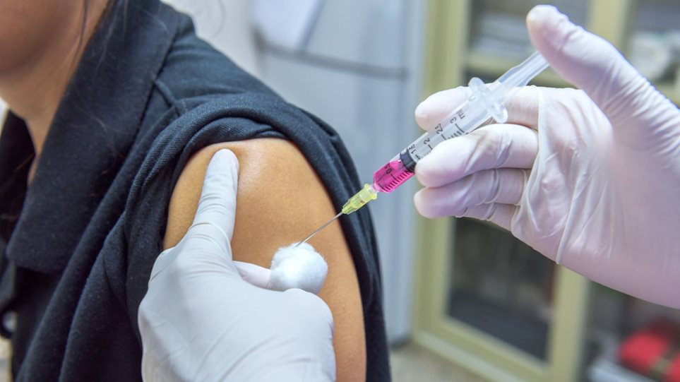 Σε εξέλιξη για τις ομάδες αυξημένου  κινδύνου ο αντιγριπικός εμβολιασμός