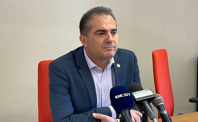 Θανάσης Βασιλόπουλος: Στα 2,5 δισ. η υστέρηση της χρηματοδότησης των Δήμων