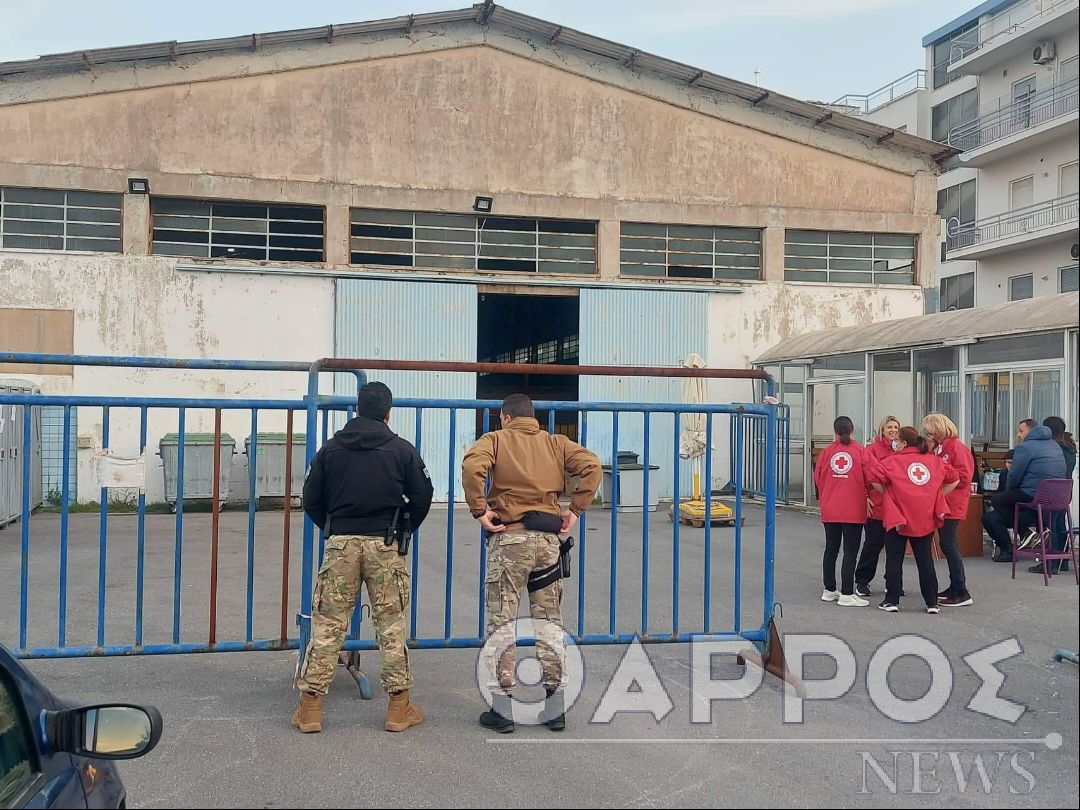 Στις αποθήκες του λιμανιού της Καλαμάτας οι 92 μετανάστες