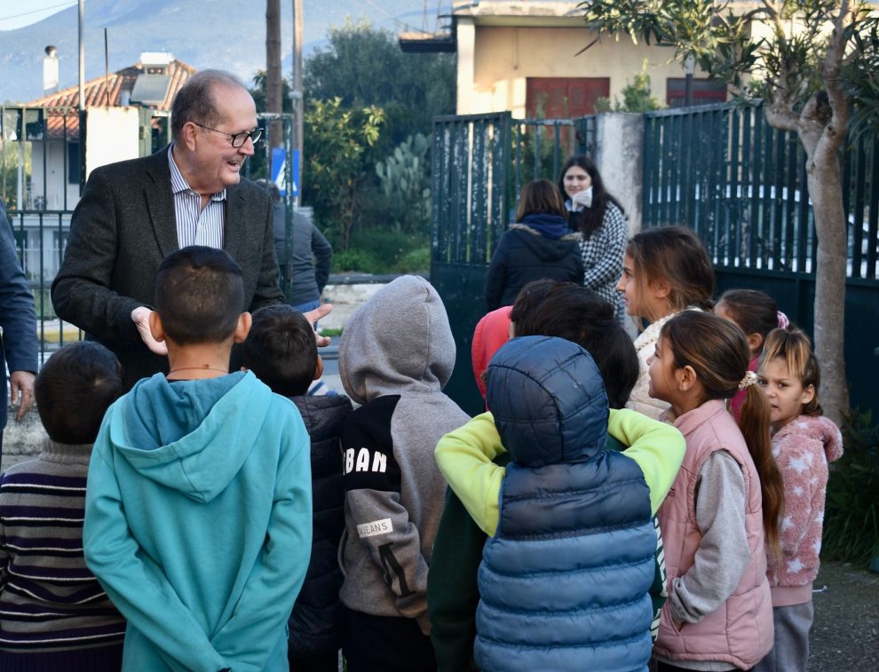 Π. Νίκας: «Η φοίτηση των Ρομά πρέπει να συνδέεται με τα επιδόματα των οικογενειών τους»