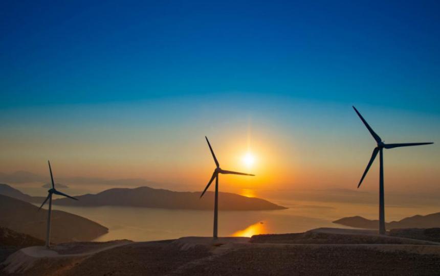 Νεο ρεκόρ για τις ΑΠΕ στην Ελλάδα: Από ανανεώσιμες πηγές η μισή ηλεκτρική ενέργεια