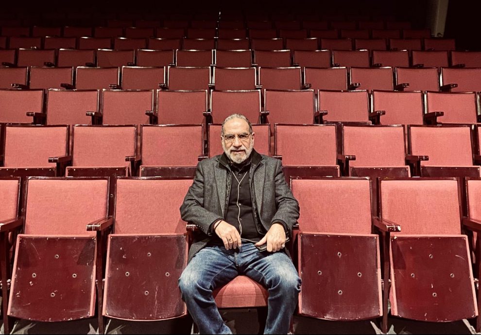 Ο Γιάννης Μαργαρίτης στο «Θ»: «Η Καλαμάτα πρέπει να αγαπήσει  ξανά το δημοτικό της θέατρο»