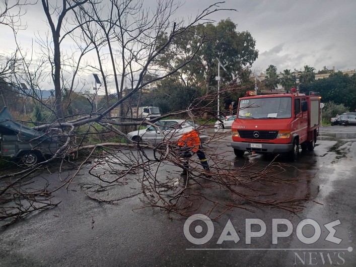 Καλαμάτα: Ξαφνικό μπουρίνι αναστάτωσε την πόλη