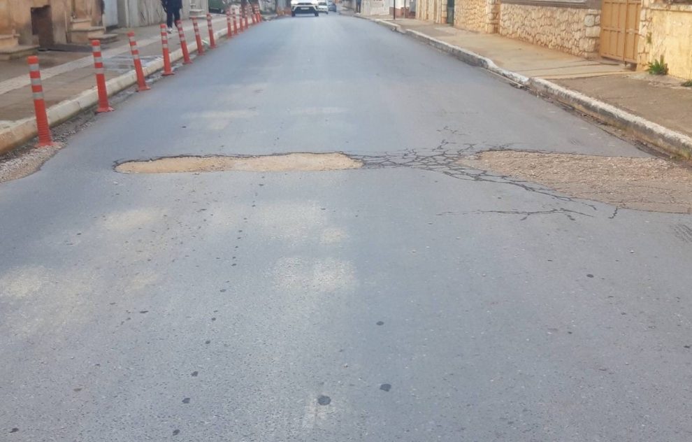 Γαργαλιάνοι: Επικίνδυνοι δρόμοι από  σκαψίματα της ΔΕΥΑ Τριφυλίας