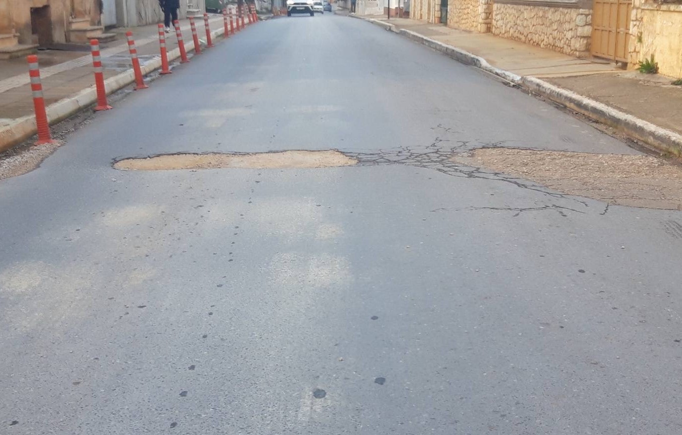 Γαργαλιάνοι: Επικίνδυνοι δρόμοι από  σκαψίματα της ΔΕΥΑ Τριφυλίας