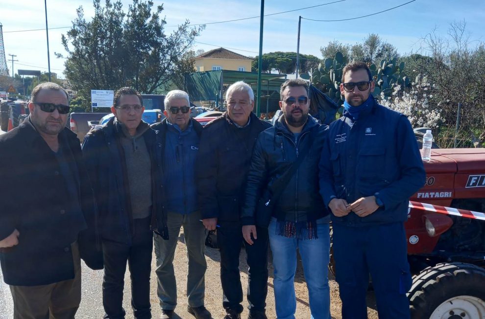 Επίσκεψη αντιπροσωπείας του ΣΥΡΙΖΑ στα Φιλιατρά και συνάντηση με τους αγρότες