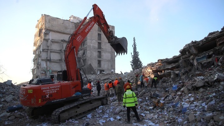 Τουρκία: Δύο επιζώντες ανασύρθηκαν από τα ερείπια 208 ώρες μετά το σεισμό