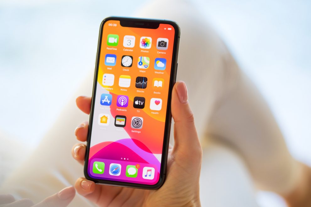 Ρομά έκλεψαν iphone από πολυκατάστημα της Καλαμάτας, αλλά τις «τσάκωσαν» οι κάμερες