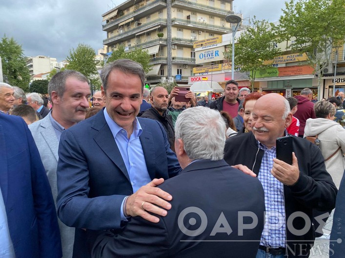 Στην κεντρική πλατεία της Καλαμάτας ο Κυριάκος Μητσοτάκης