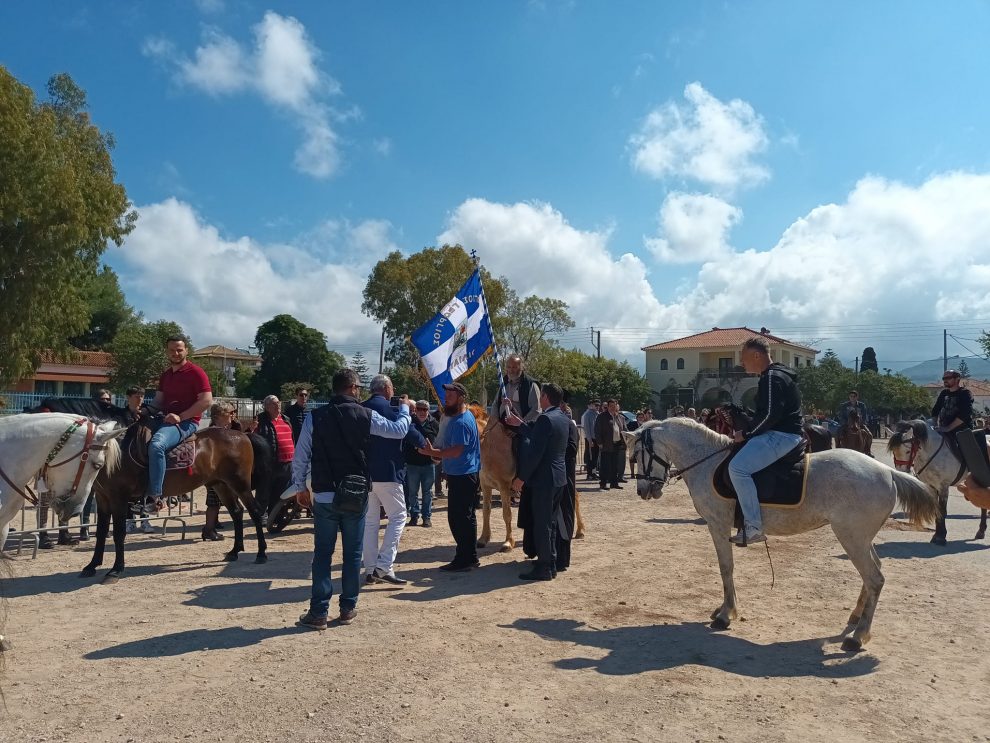 Γιόρτασαν τον Άγιο Γεώργιο και  αναβίωσαν τα «Λελώνεια» στα Φιλιατρά