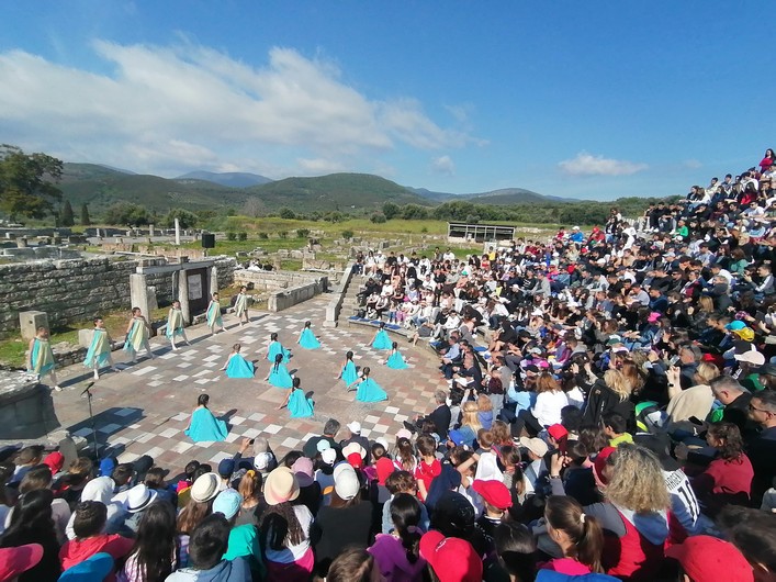 10ο Διεθνές Νεανικό Φεστιβάλ Αρχαίου Δράματος: Ξεκίνησε χθες στο κατάμεστο Εκκλησιαστήριο
