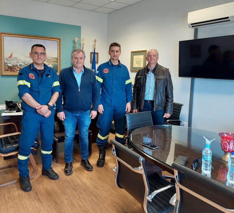 Δημαρχείο Πύλου: Επίσκεψη από νέο διοικητή Πυροσβεστικής Υπηρεσίας Καλαμάτας
