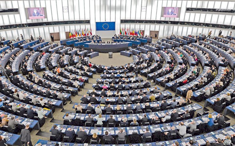 Στο τραπέζι η επαναφορά της λίστας Ελλήνων εκπροσώπων στην Ευρωβουλή