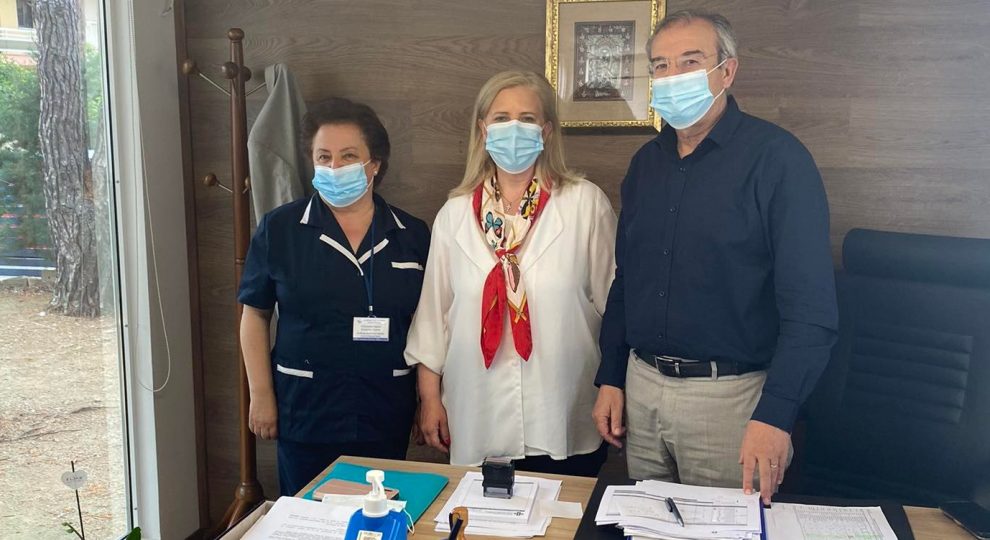 Η Πιπίνα Κουμάντου  στο Νοσοκομείο Κυπαρισσίας: «Στόχος μας η καλύτερη  δημόσια υγεία για όλους»