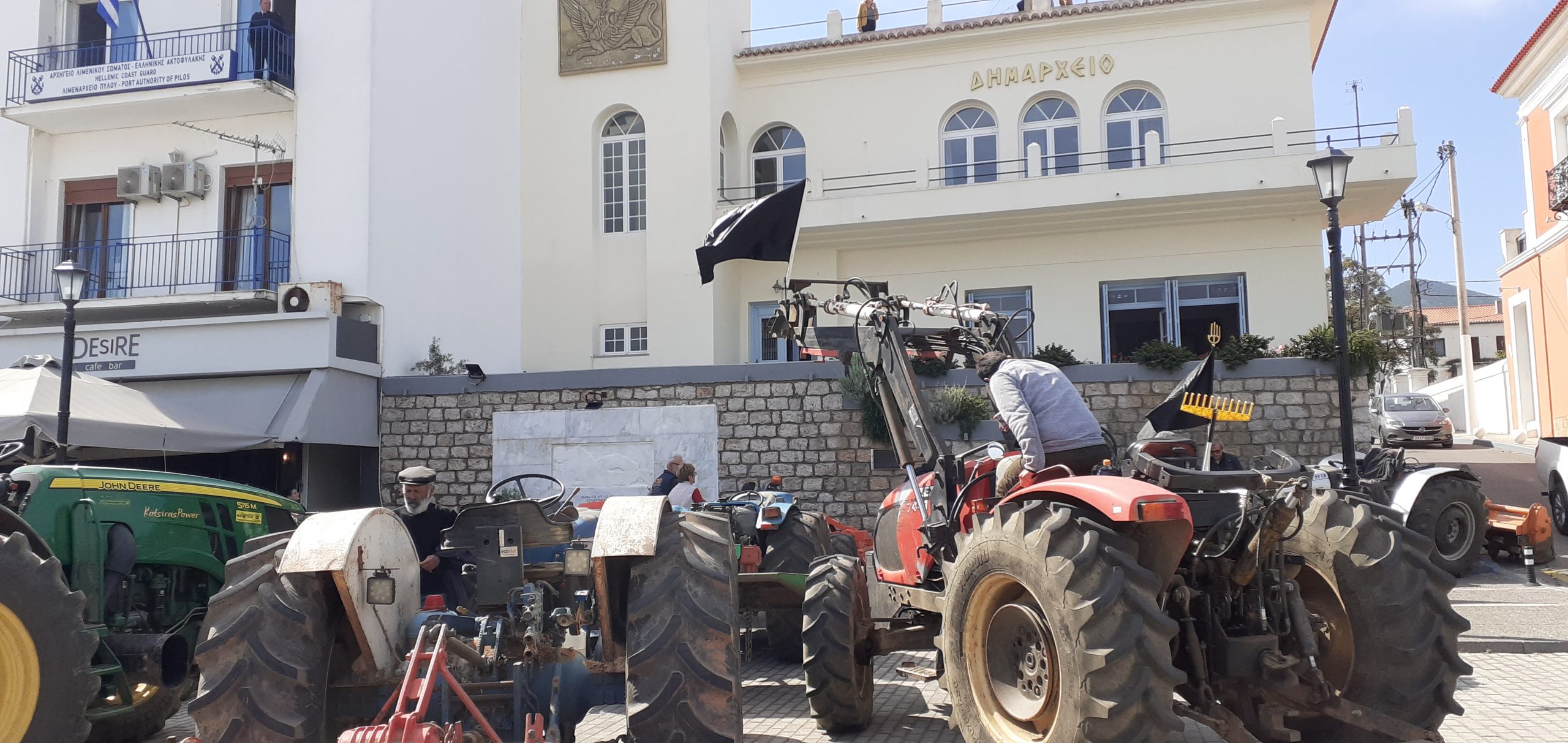 Κινητοποίηση στο Δημαρχείο Πύλου από τον Αγροτικό Σύλλογο Χανδρινού